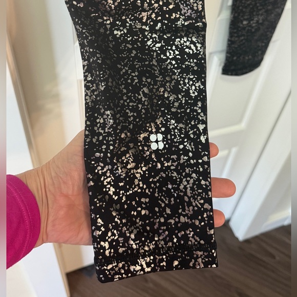 ✨Sweaty Betty ‘Goddess Mode’ Foil Leggings | Medium - Picture 8 of 8